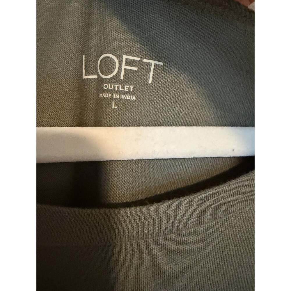 LOFT Outlet Olive Green Crochet Trim Flutter Sleeve Top Large - Picture 2 of 4